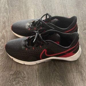 Men’s size 10 red/black/white Nike Shoes worn once